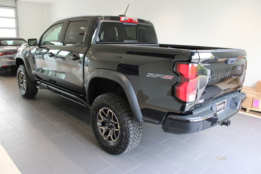 Used 2024 Chevrolet Colorado ZR2 w/ ZR2 Convenience Package III AWD/4WD image 34