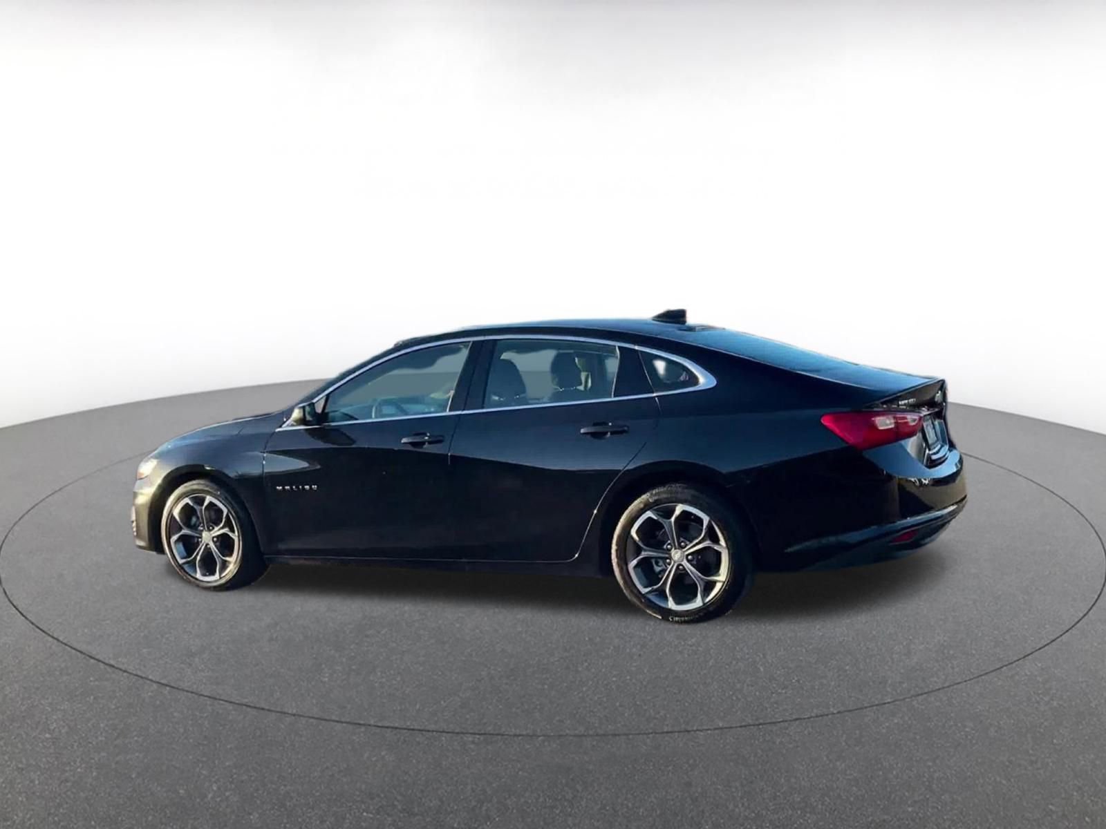 Used 2024 Chevrolet Malibu LT image 10