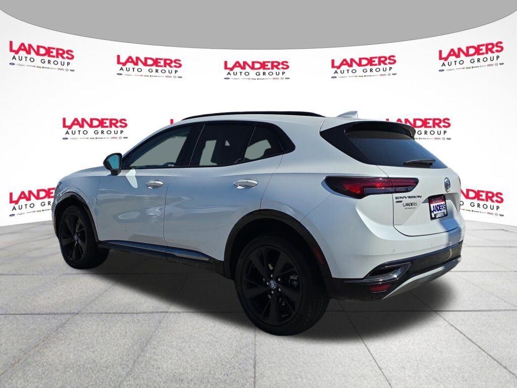 Used 2023 Buick Envision Essence w/ Sport Touring Package AWD/4WD image 5