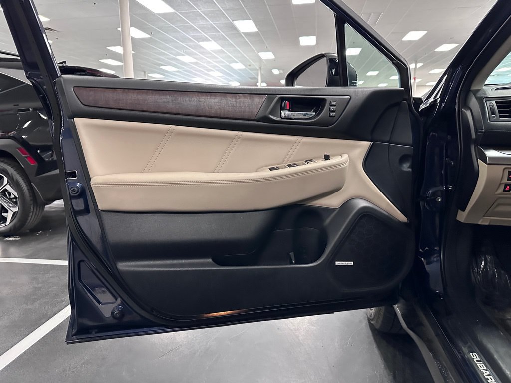 Used 2018 Subaru Outback 3.6R Limited AWD/4WD image 13