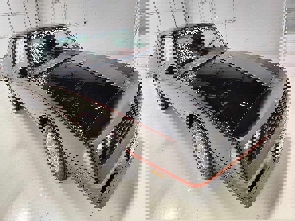 Used 1987 Chevrolet Monte Carlo SS image 2