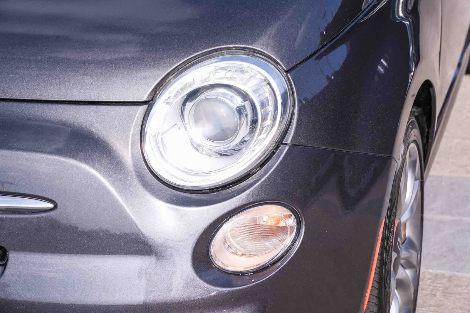 Used 2015 FIAT 500 Sport w/ Comfort/Convenience Group FWD image 12