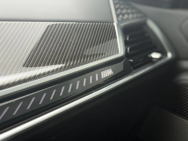 Used 2025 BMW X7 M60i AWD/4WD image 59