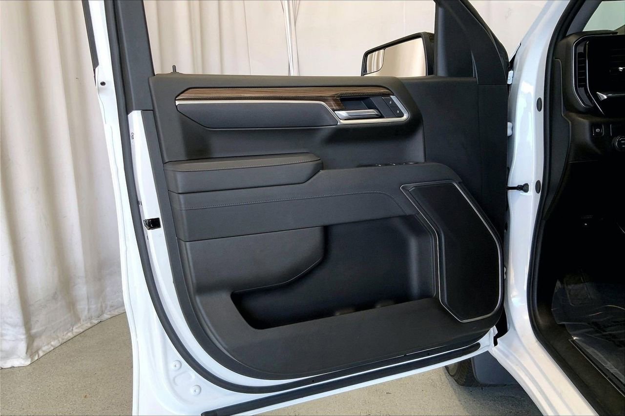 Used 2026 Chevrolet Silverado 1500 RST image 25