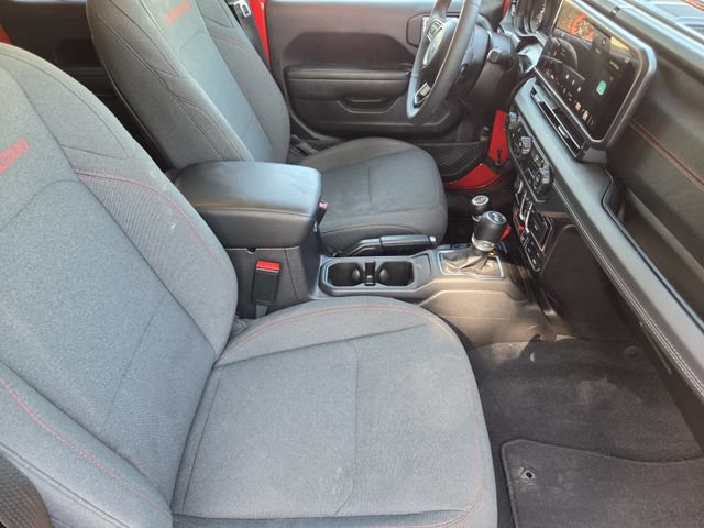 Used 2025 Jeep Wrangler Unlimited Rubicon AWD/4WD image 12