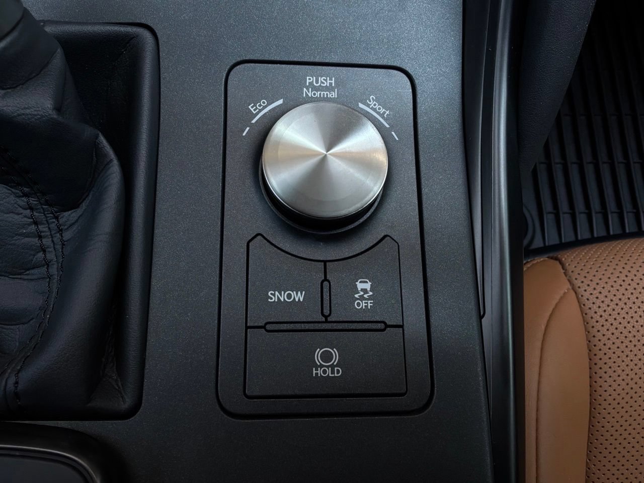 Used 2025 Lexus IS 350 F Sport w/ Accessory Package RWD image 29