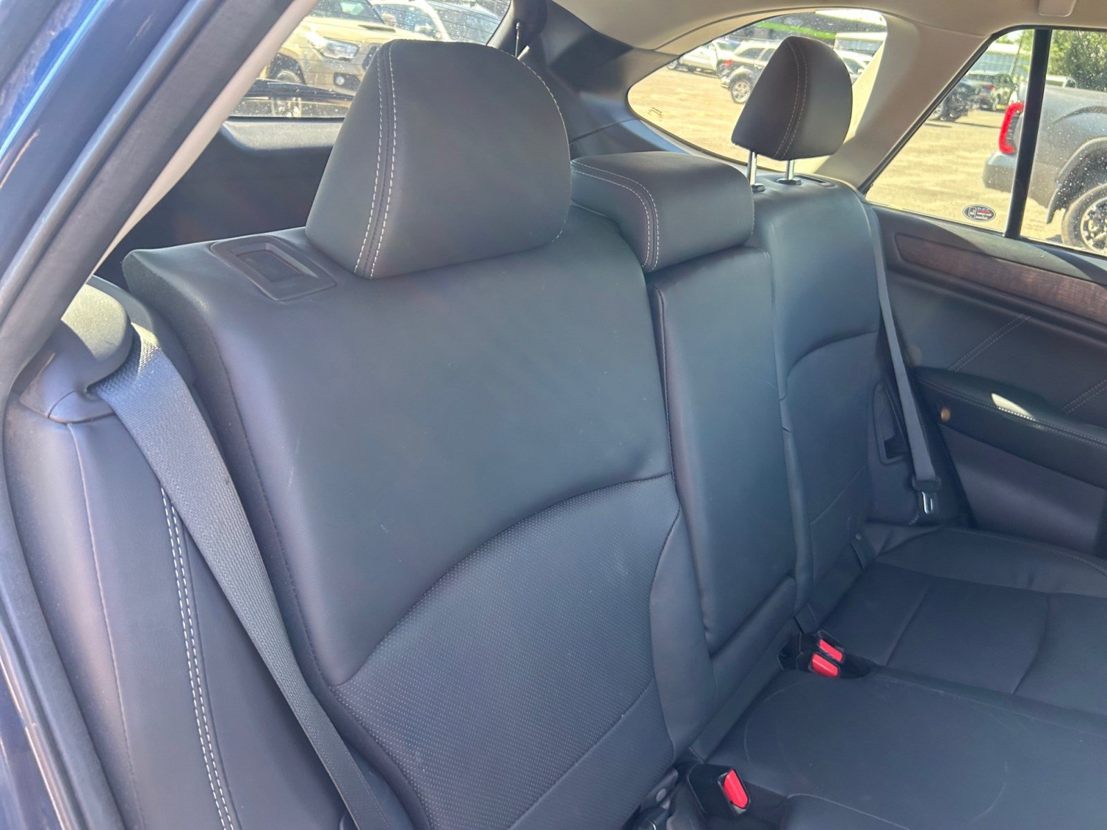 Used 2019 Subaru Outback 2.5i Limited AWD/4WD image 18