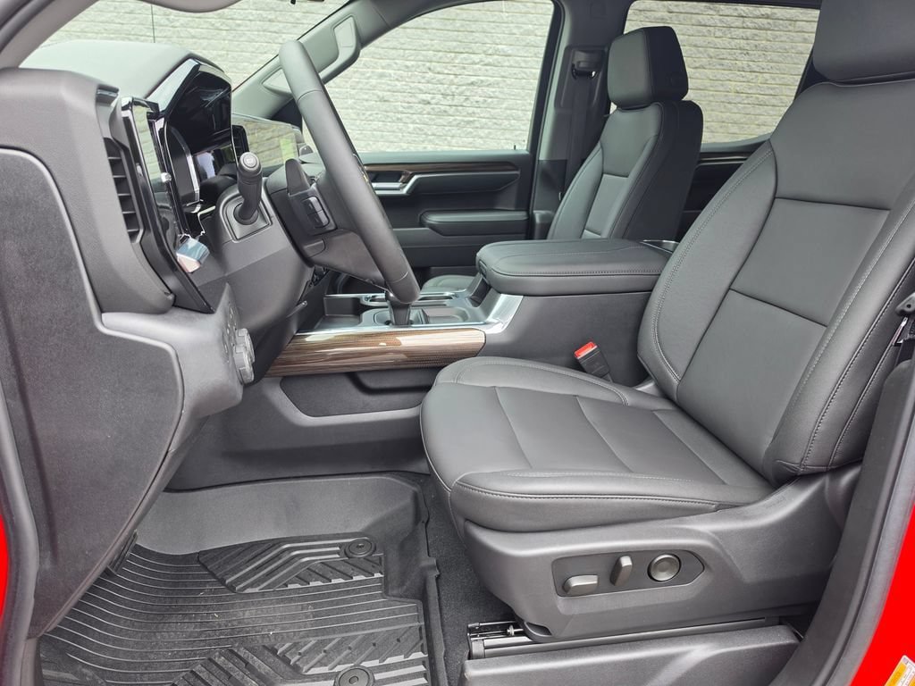 New 2026 Chevrolet Silverado 1500 LT w/ Z71 Off-Road Package AWD/4WD image 15