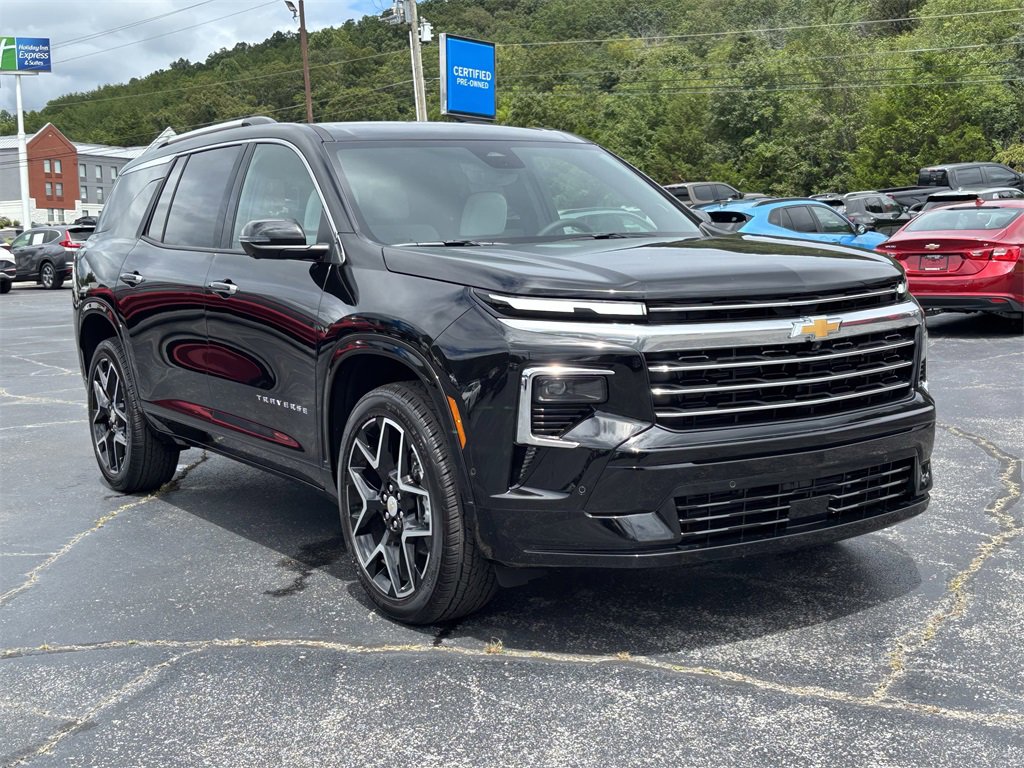 New 2026 Chevrolet Traverse High Country w/ LPO, Floor Liner Package image 5
