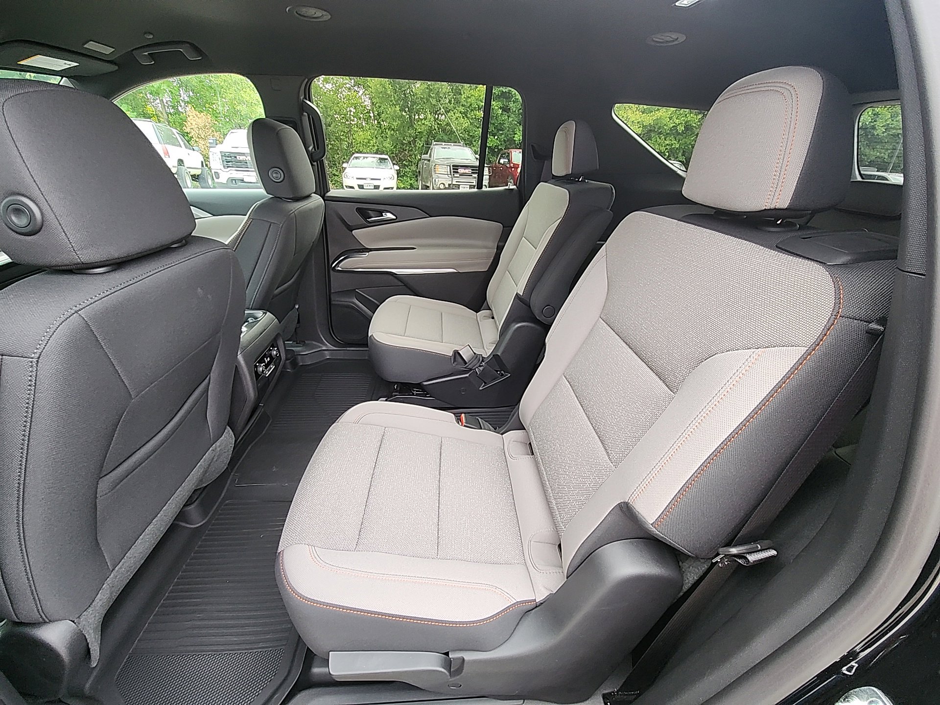 New 2025 Chevrolet Traverse LT w/ LPO, Cargo Package image 28