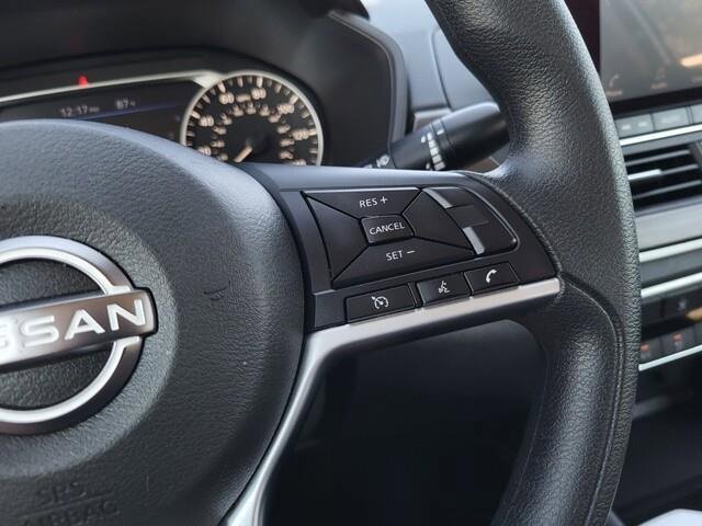 Used 2023 Nissan Altima 2.5 SV image 17