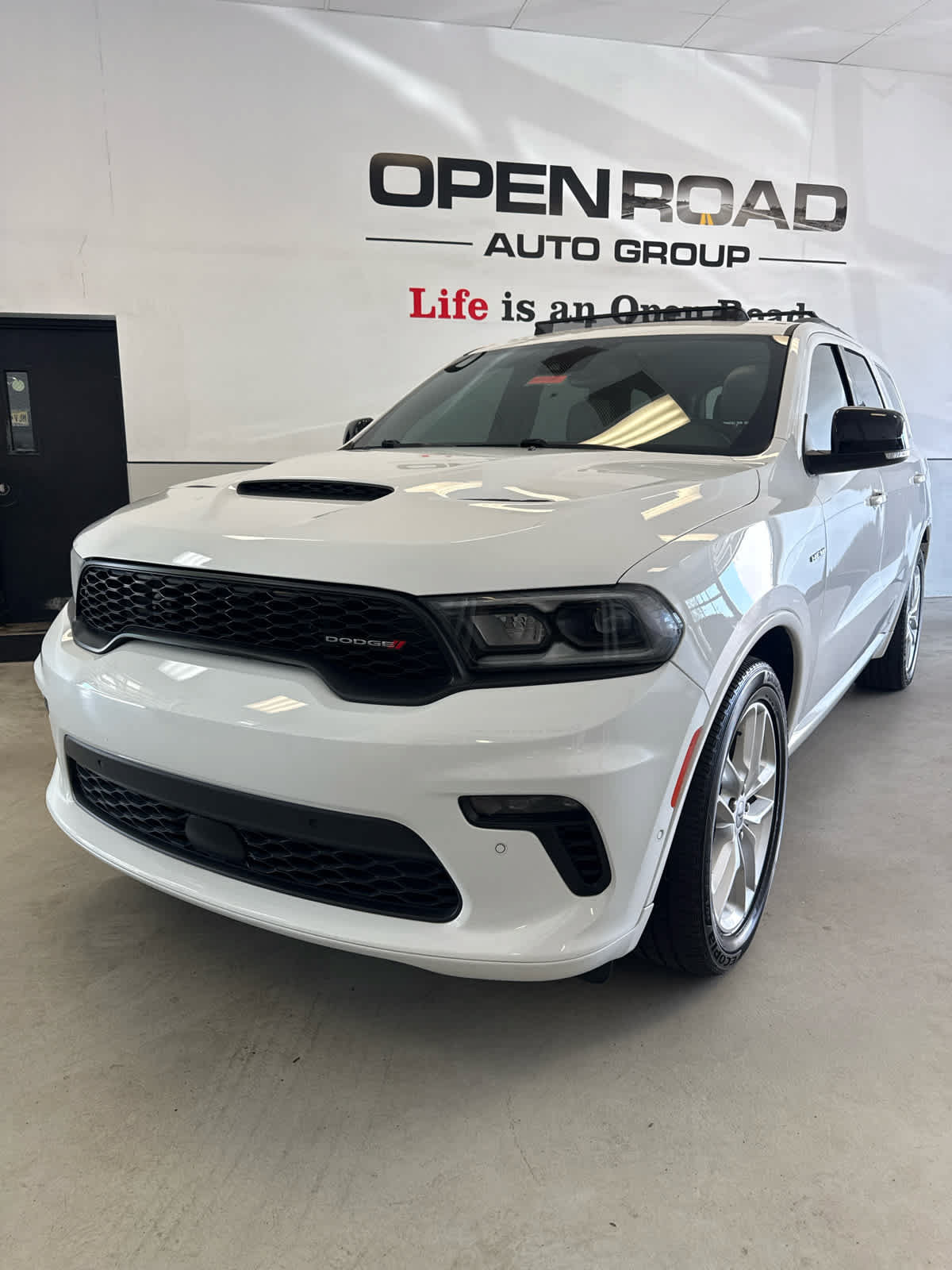 Used 2023 Dodge Durango R/T AWD/4WD image 1
