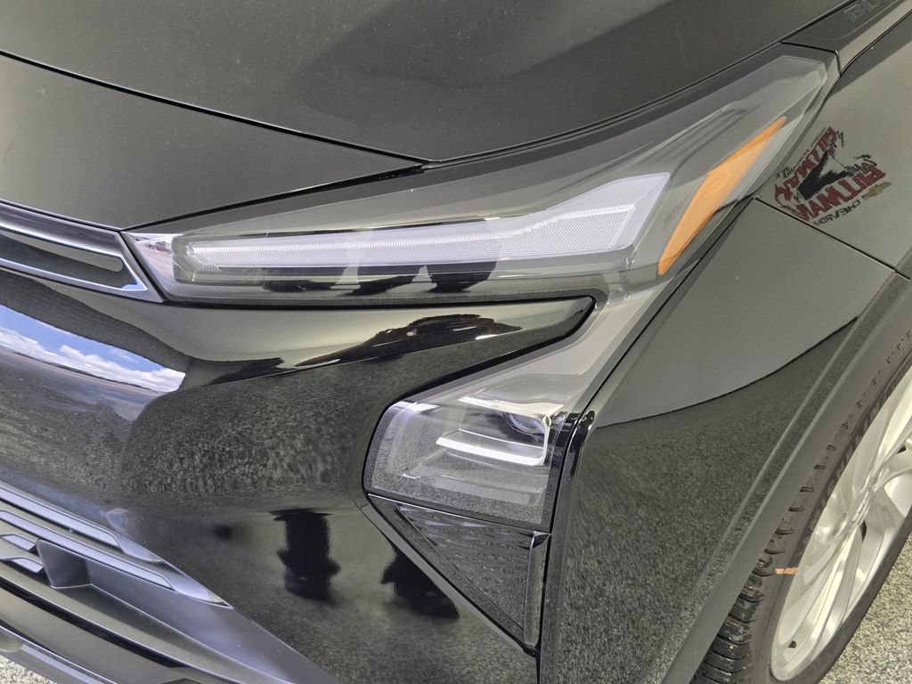 New 2027 Chevrolet Bolt LT w/ Comfort Package FWD image 11