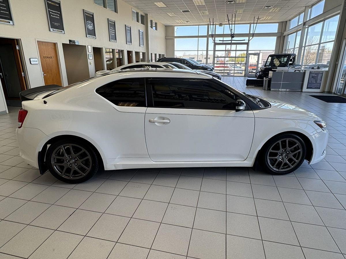 Used 2013 Scion tC FWD image 8