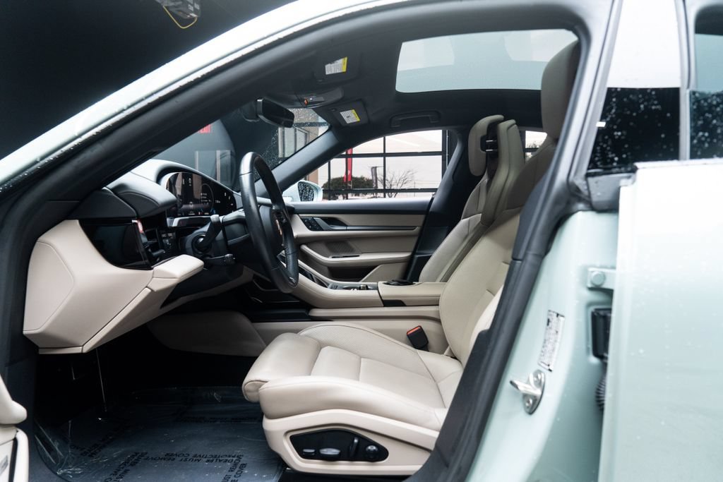 Used 2025 Porsche Taycan RWD image 22