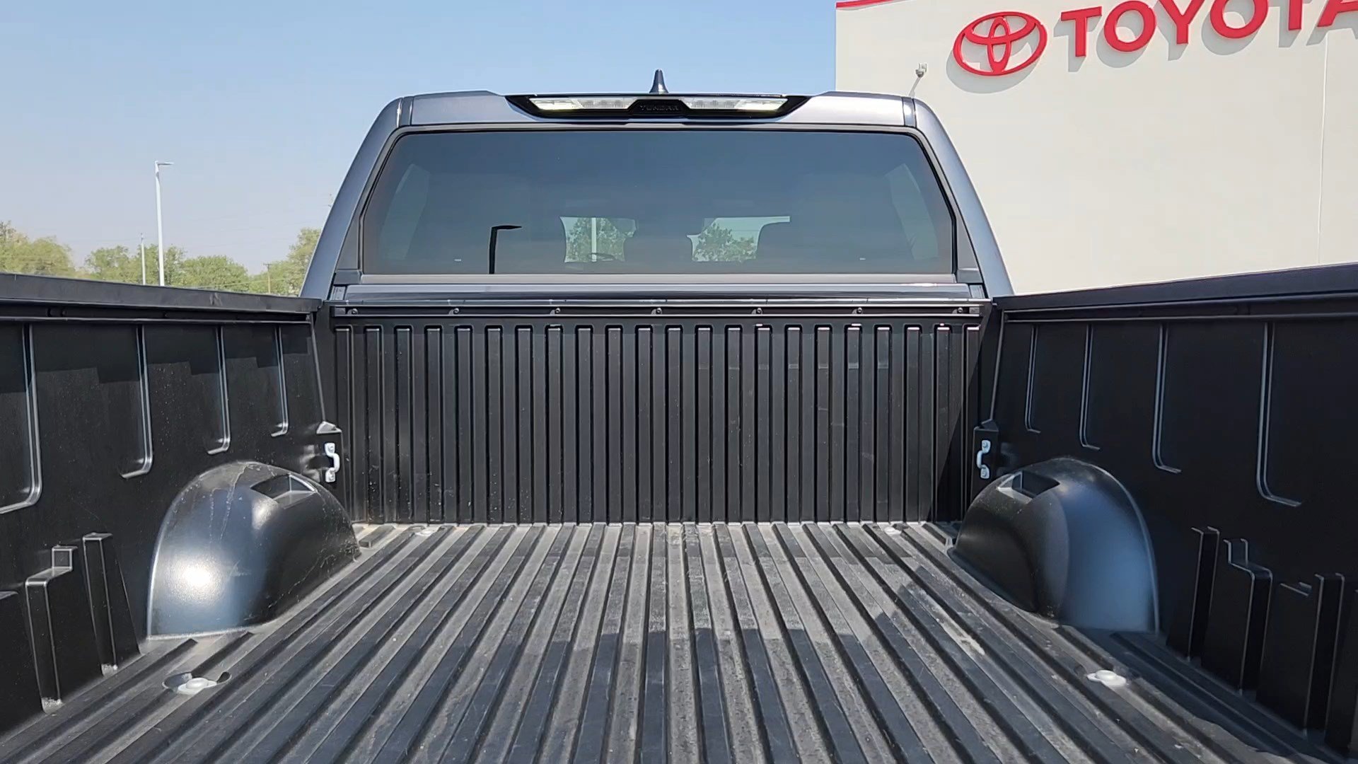 Certified 2026 Toyota Tundra SR5 w/ SR5 Convenience Package AWD/4WD image 18