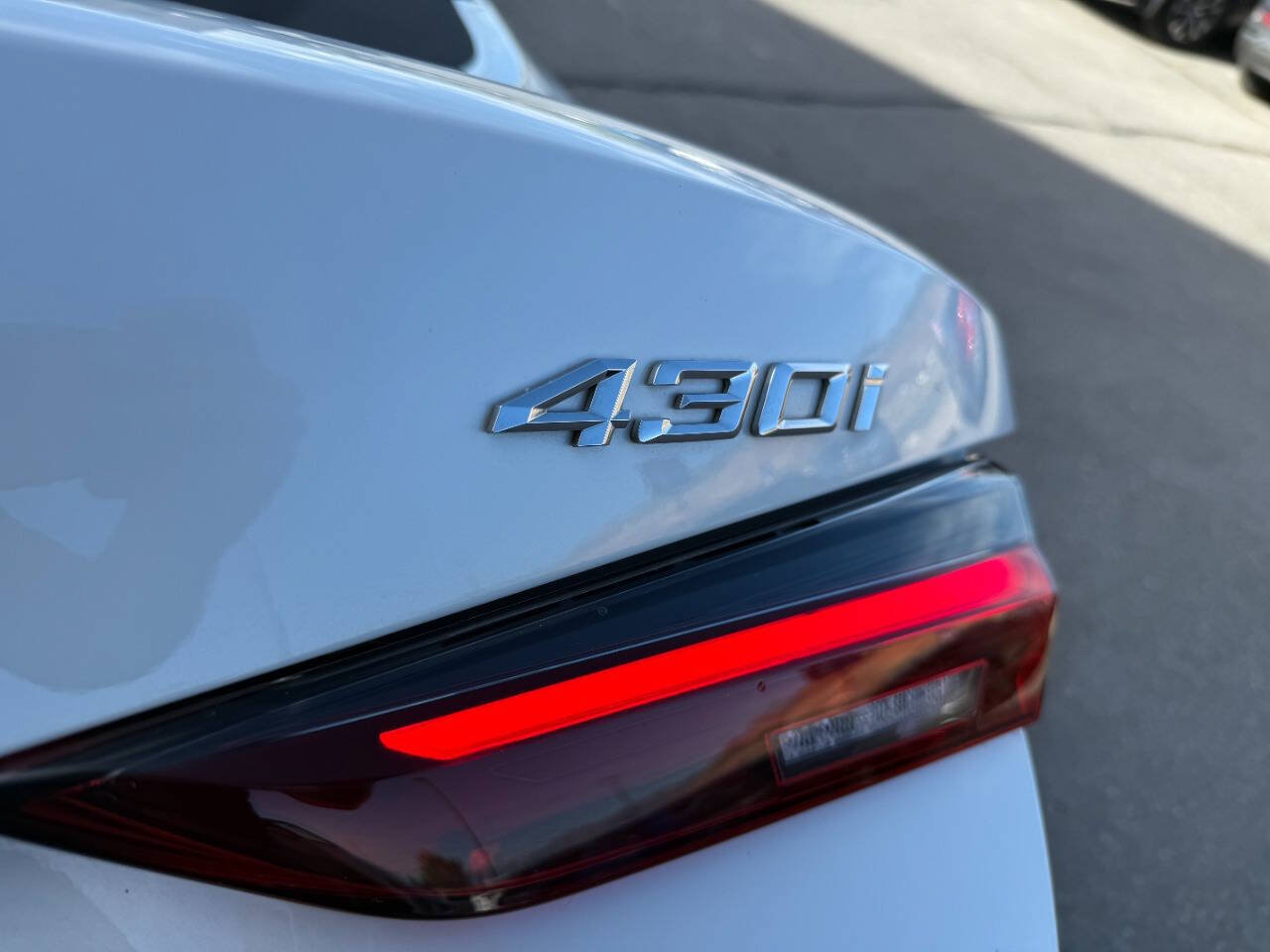 Used 2025 BMW 430i Convertible w/ Premium Package RWD image 16