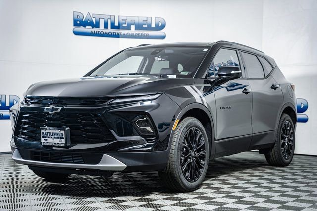 New 2026 Chevrolet Blazer LT w/ LPO, Black Sport Package image 3
