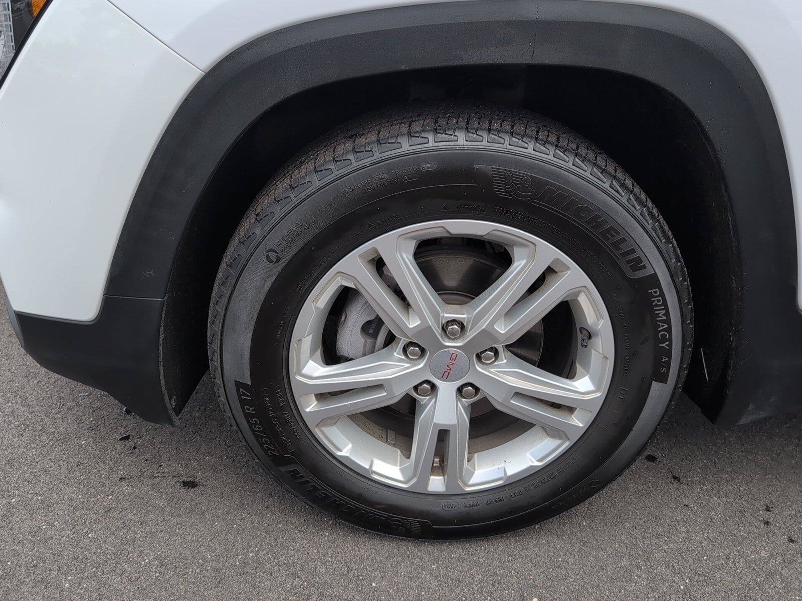 Used 2024 GMC Terrain SLE FWD image 11