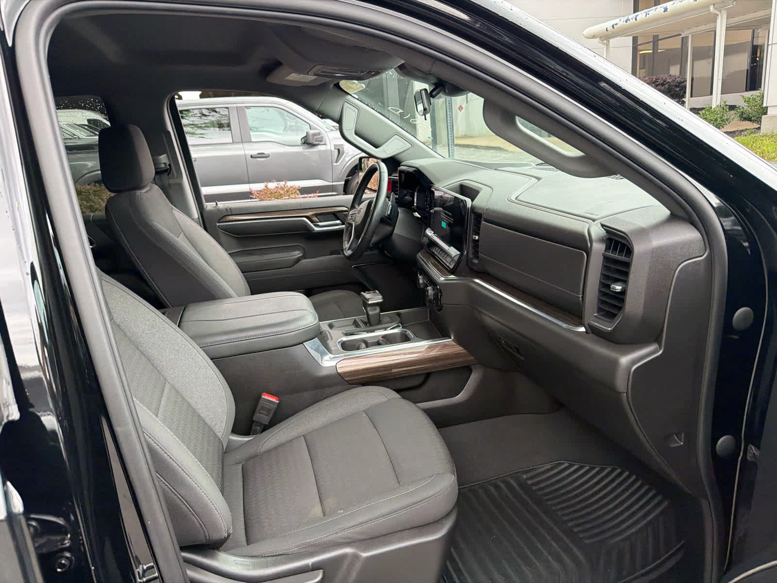 Used 2023 Chevrolet Silverado 1500 RST RWD image 6