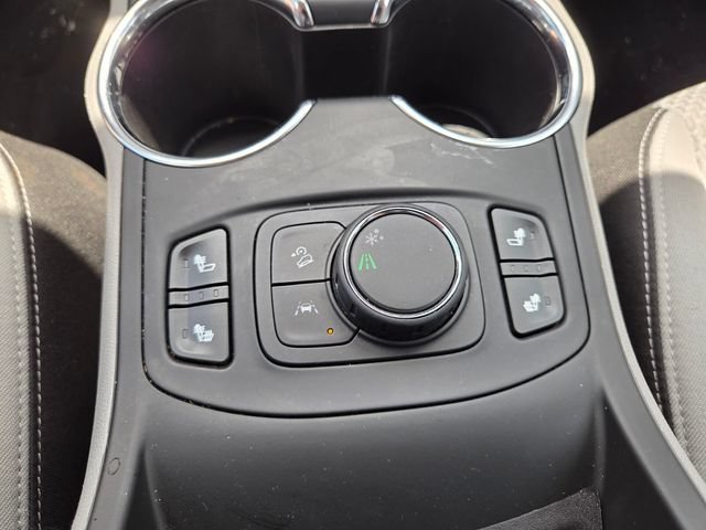 Used 2023 GMC Terrain SLE w/ Driver Convenience Package FWD image 28
