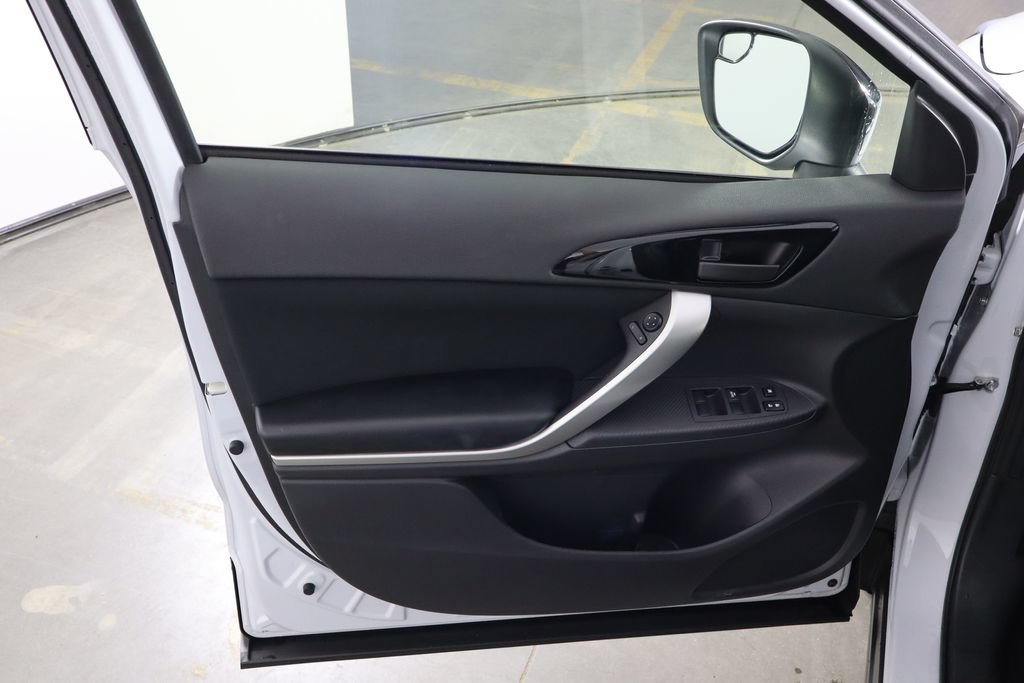 Used 2024 Mitsubishi Eclipse Cross Ralliart AWD/4WD image 13