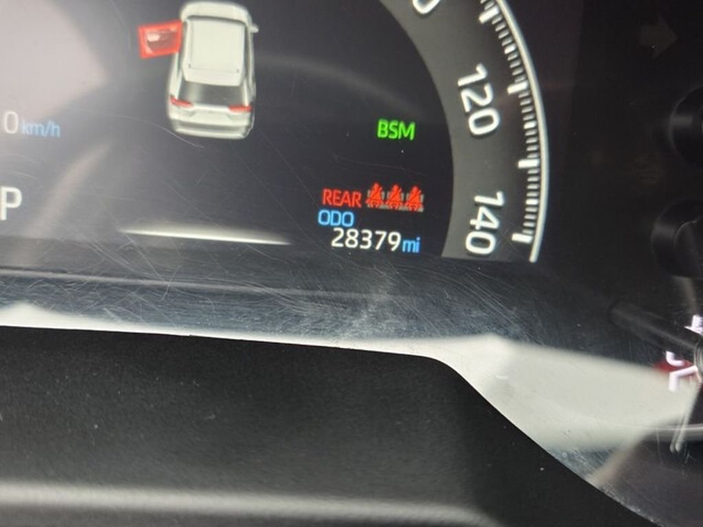 Used 2024 Toyota RAV4 LE FWD image 31