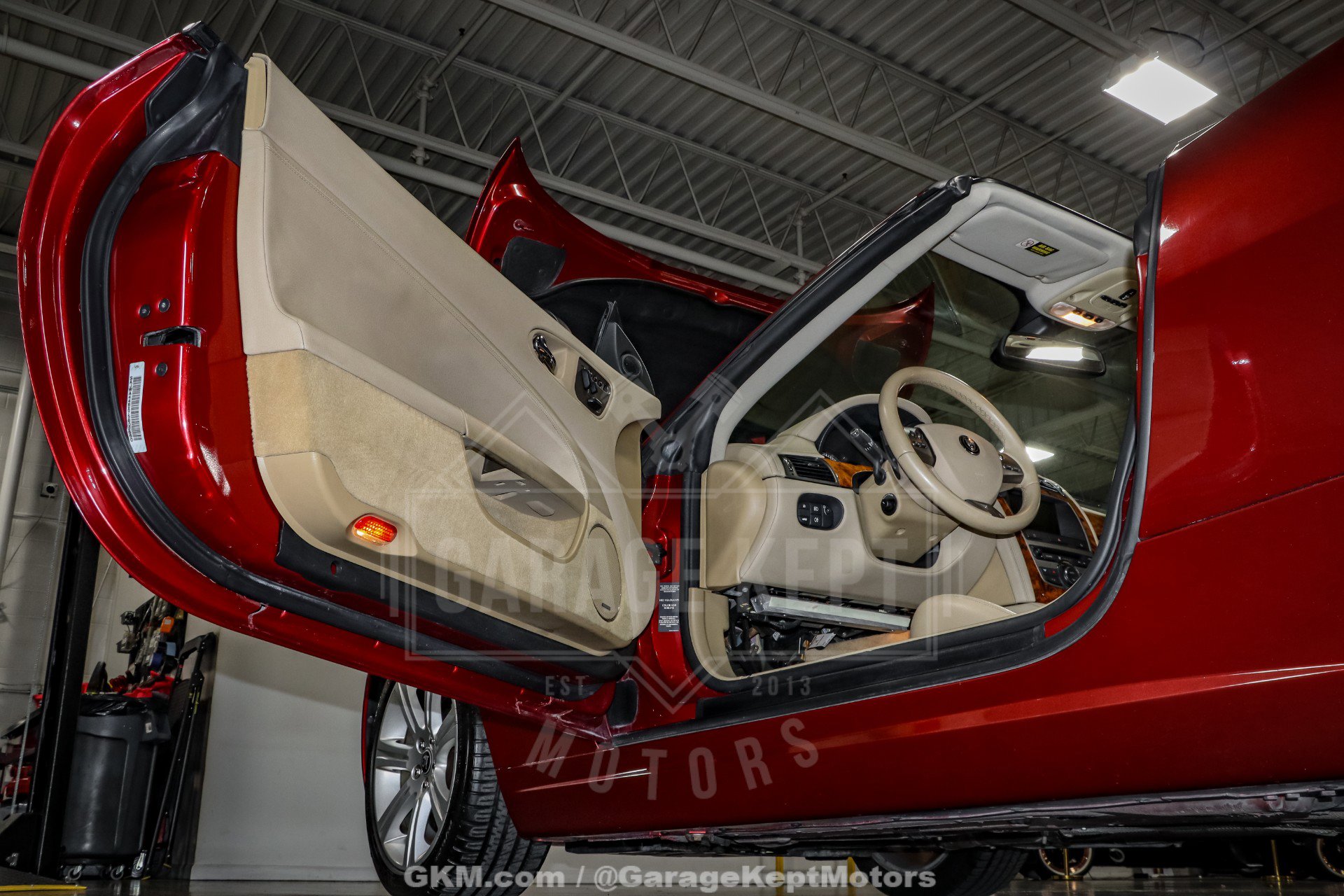 Used 2007 Jaguar XK Convertible image 99