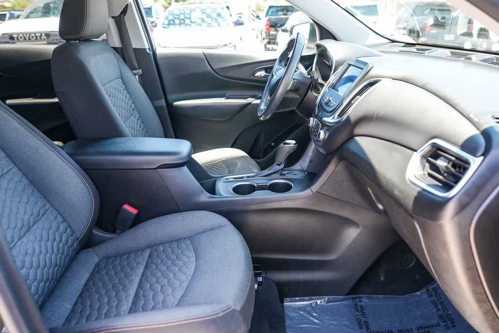 Used 2021 Chevrolet Equinox LT w/ Driver Convenience Package FWD image 16