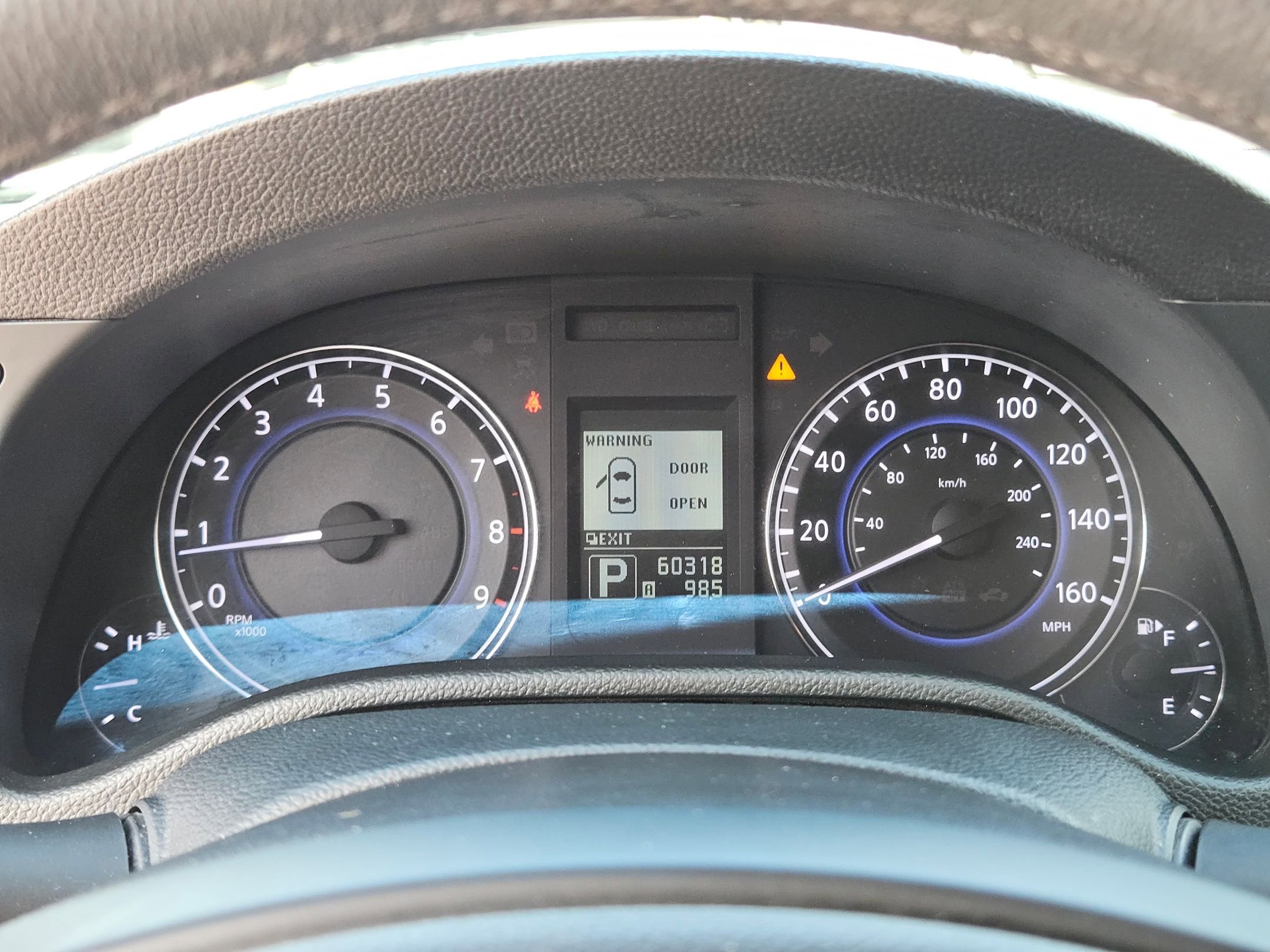 Used 2014 INFINITI Q60 Convertible w/ Premium Package RWD image 23