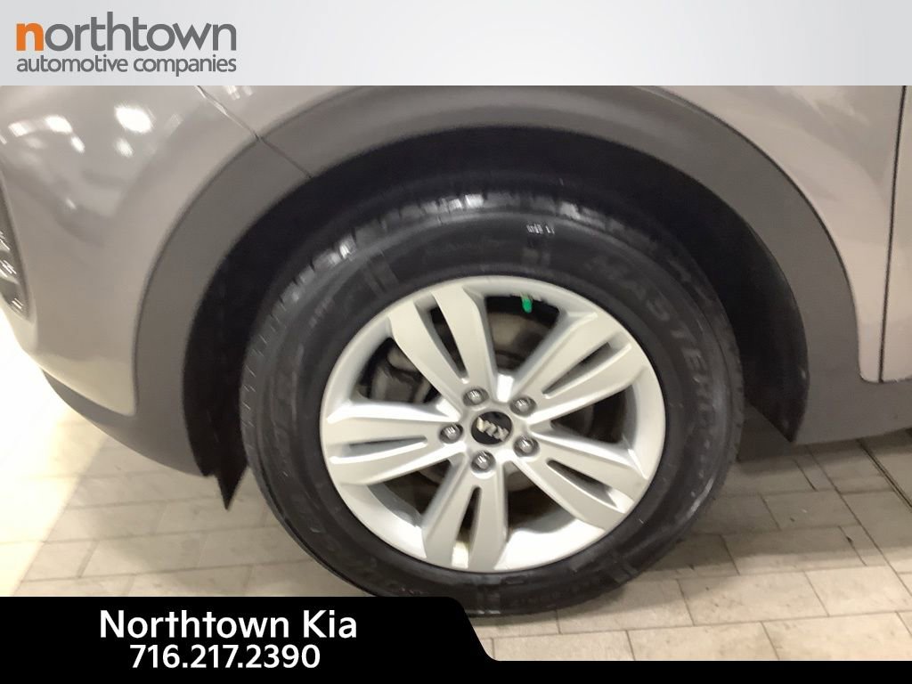 Certified 2018 Kia Sportage LX image 16