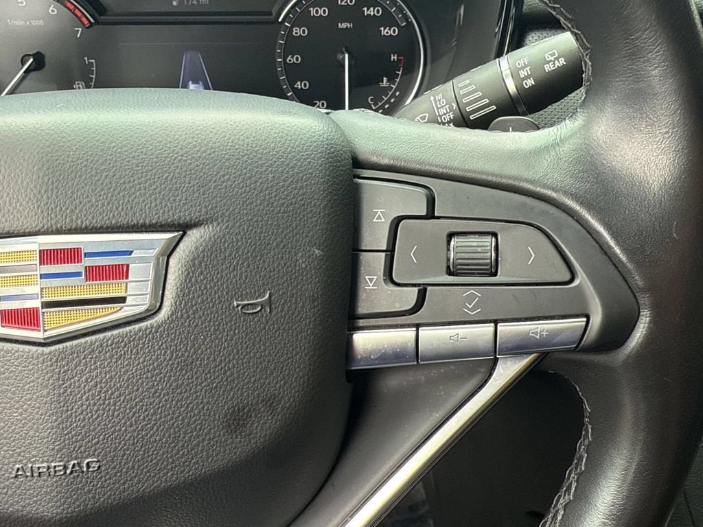 Used 2021 Cadillac XT6 Luxury w/ LPO, Floor Liner Package FWD image 21