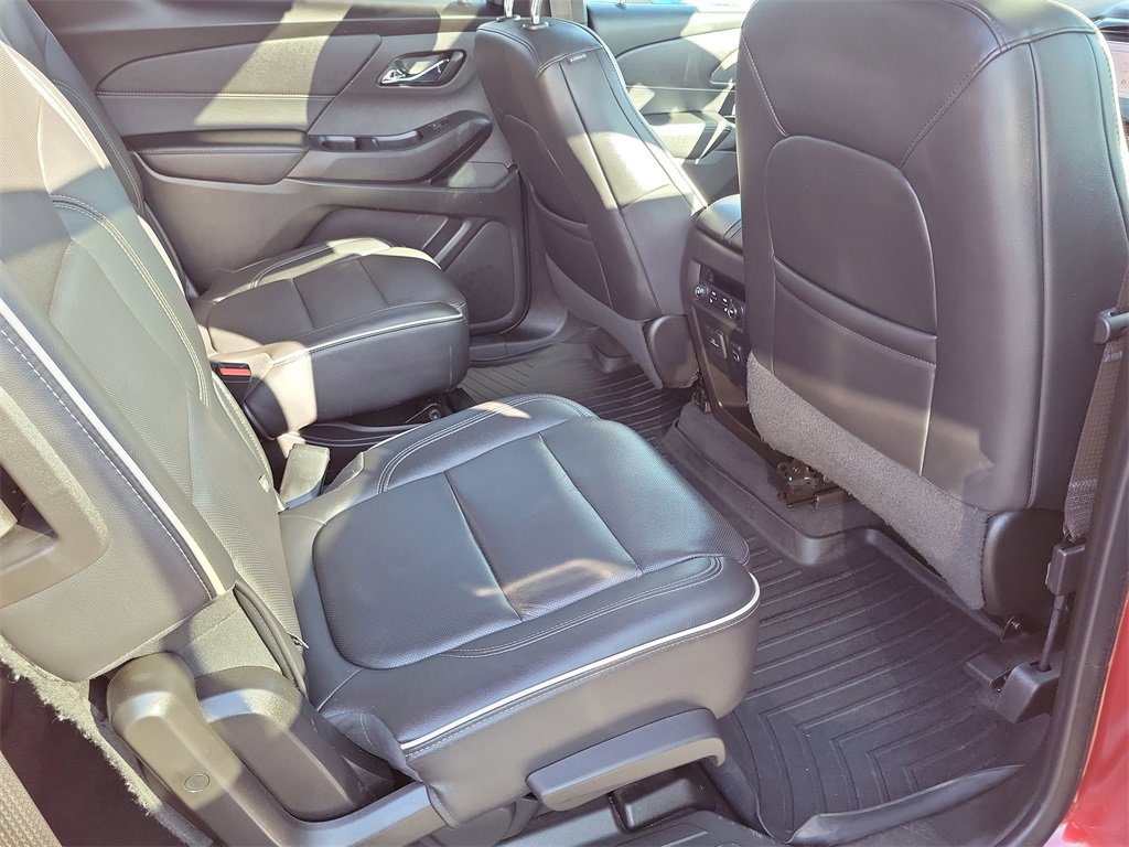 Certified 2022 Chevrolet Traverse Premier w/ Redline Edition image 20