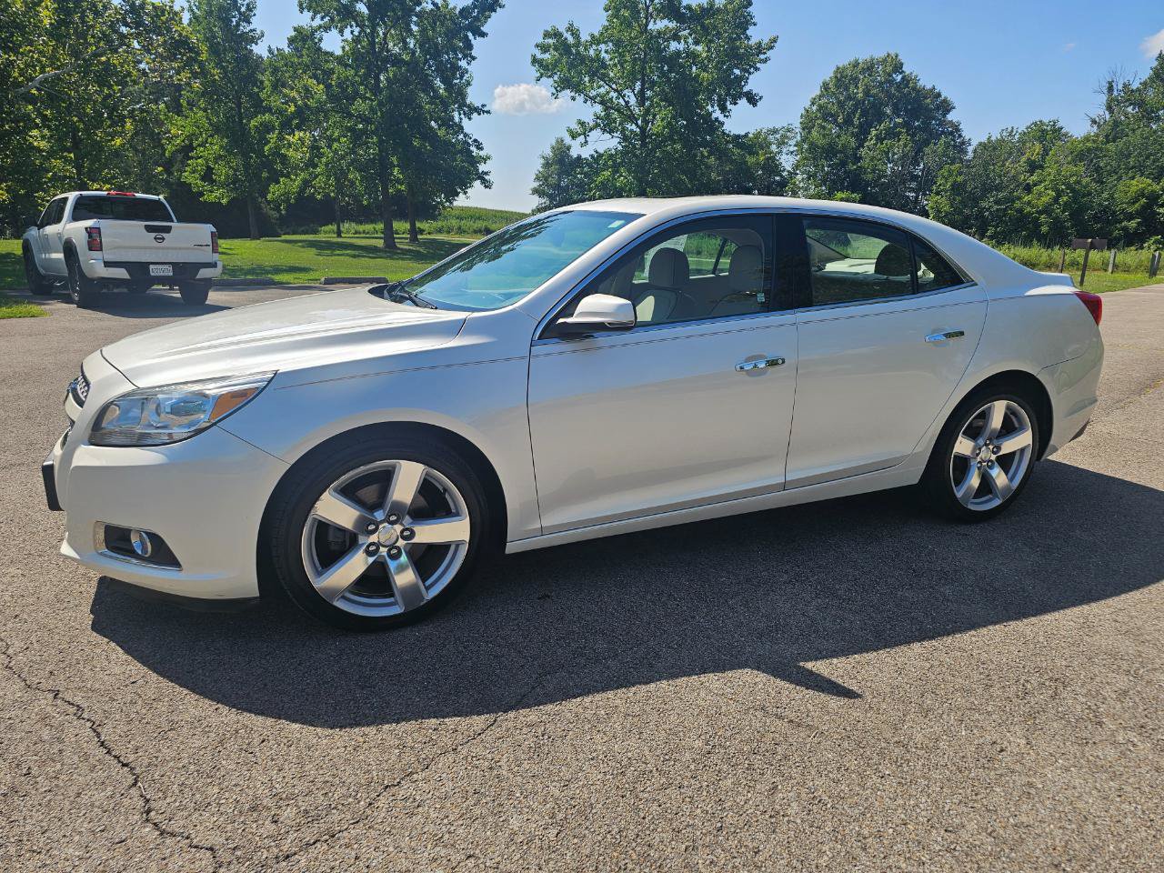 Used 2013 Chevrolet Malibu LTZ FWD image 10
