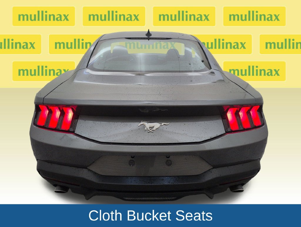 Used 2025 Ford Mustang Coupe RWD image 27