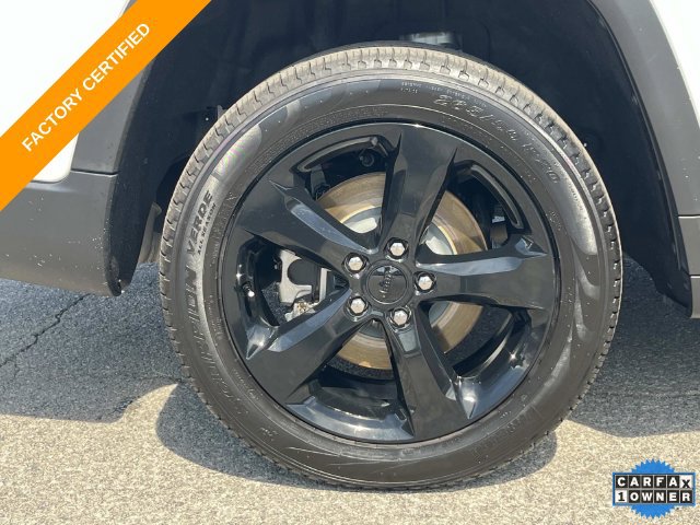 Certified 2025 Jeep Grand Cherokee L Limited w/ Black Appearance Package AWD/4WD image 12