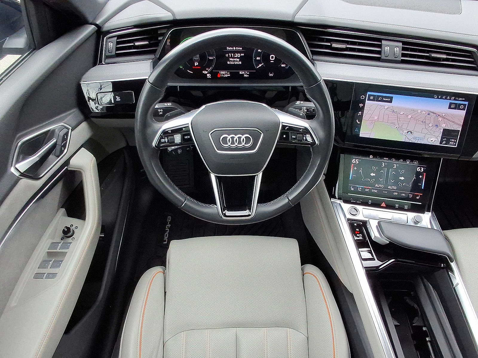 Used 2024 Audi Q8 e-tron Prestige AWD/4WD image 27
