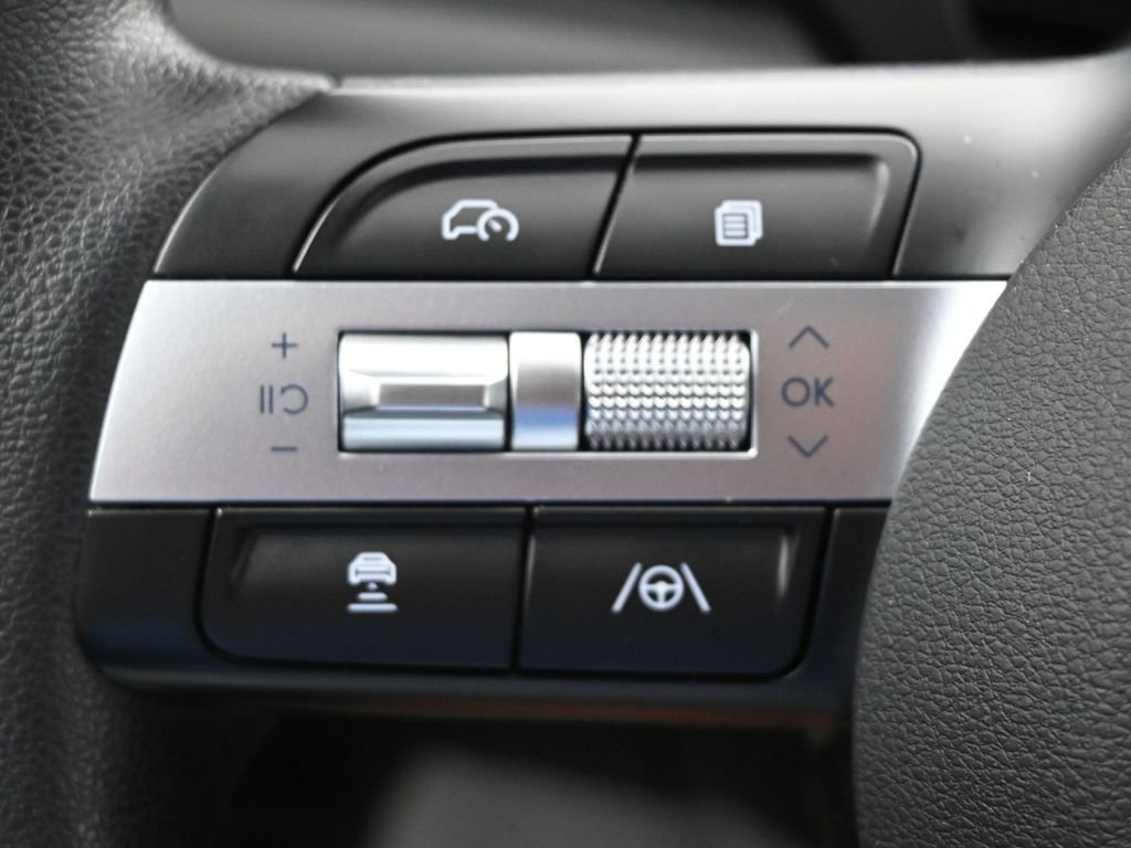 Used 2025 Hyundai Tucson SEL FWD image 29