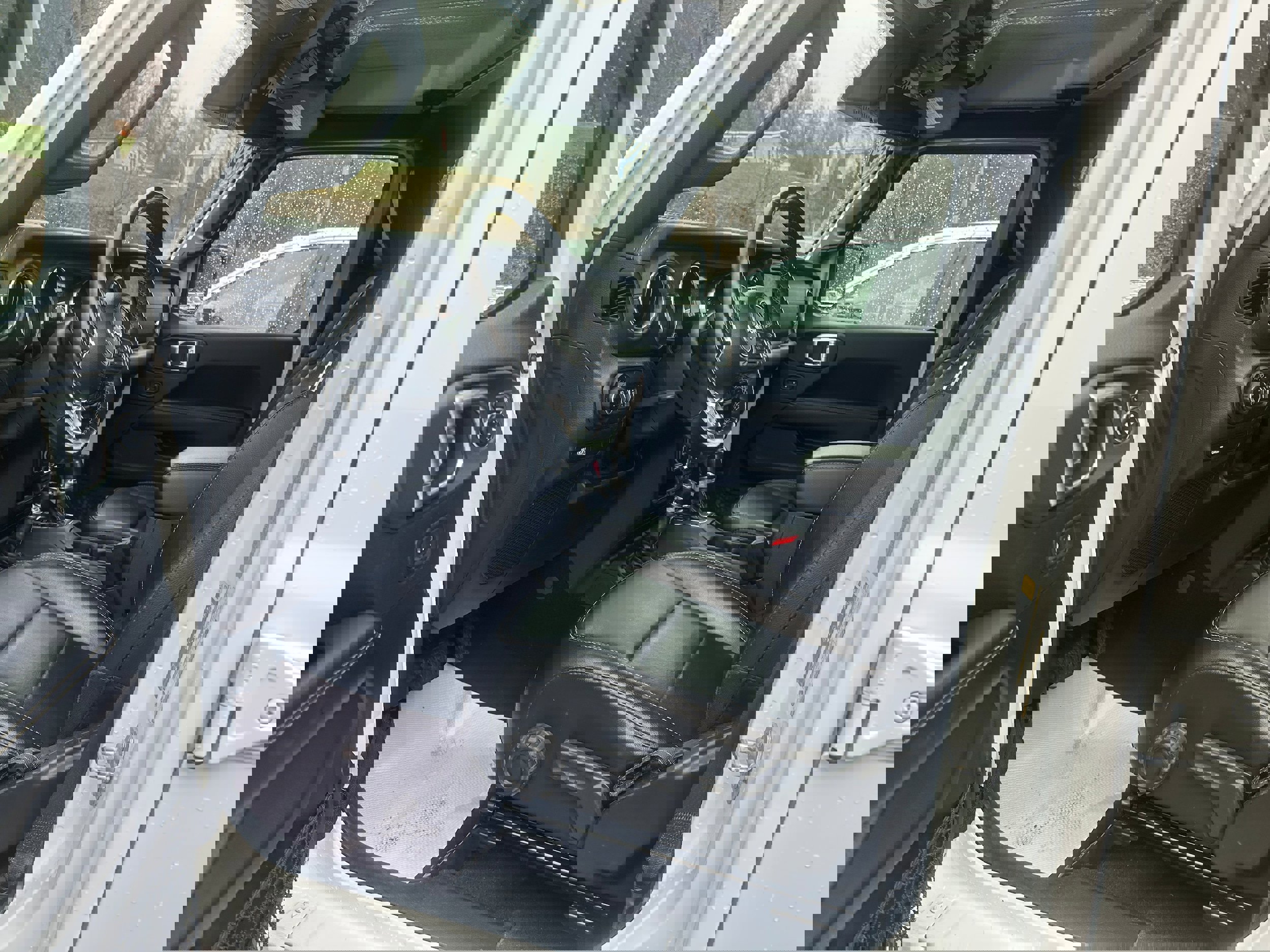 Used 2020 Jeep Gladiator Overland image 41