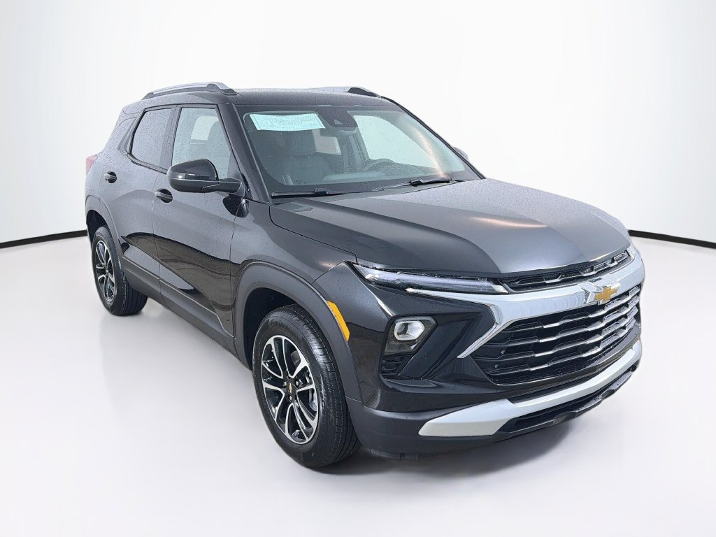 New 2026 Chevrolet TrailBlazer LT w/ LT Cold Weather Package AWD/4WD image 3