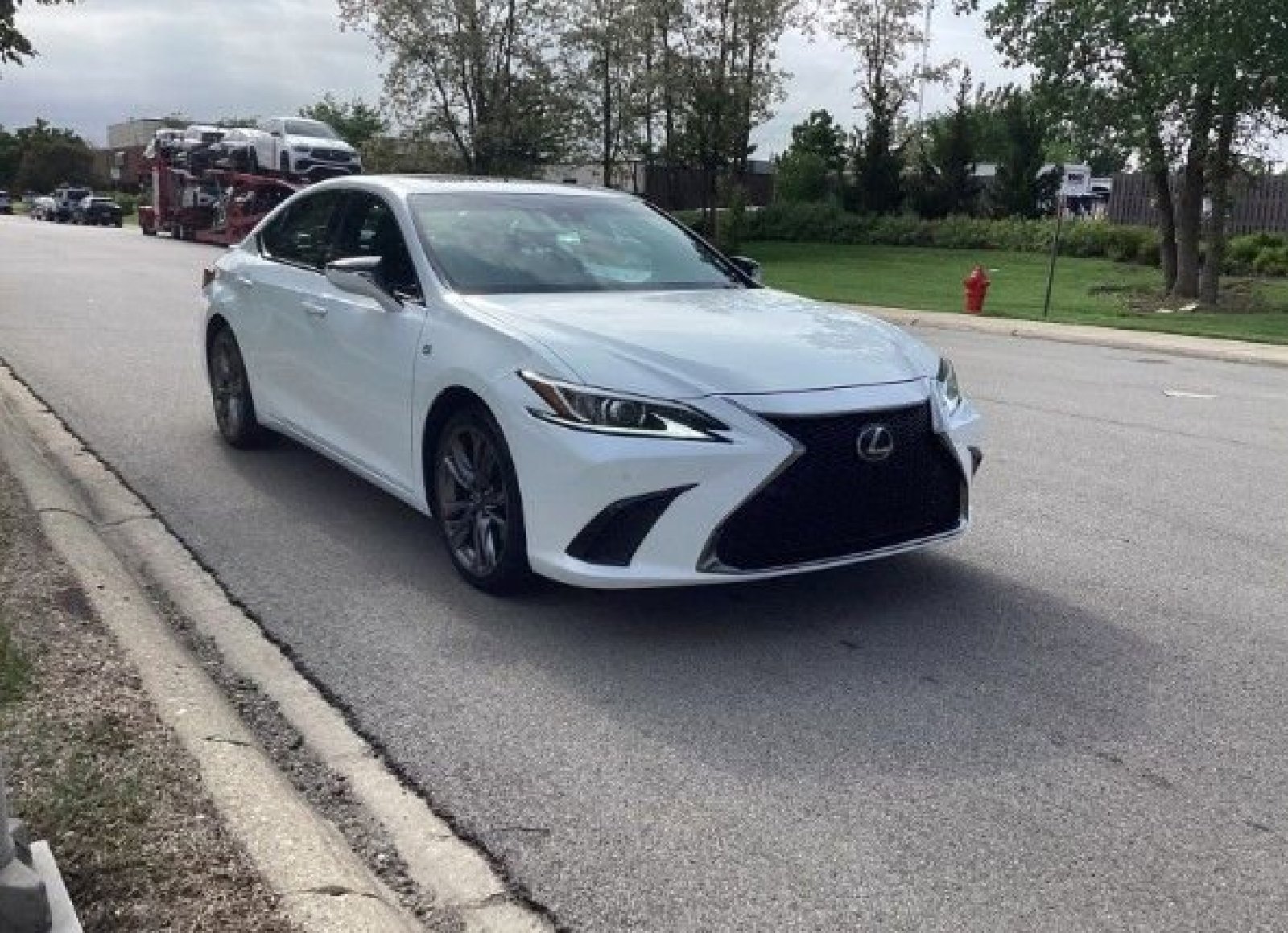 Used 2020 Lexus ES 350 F Sport w/ Accessory Package 2 FWD image 9