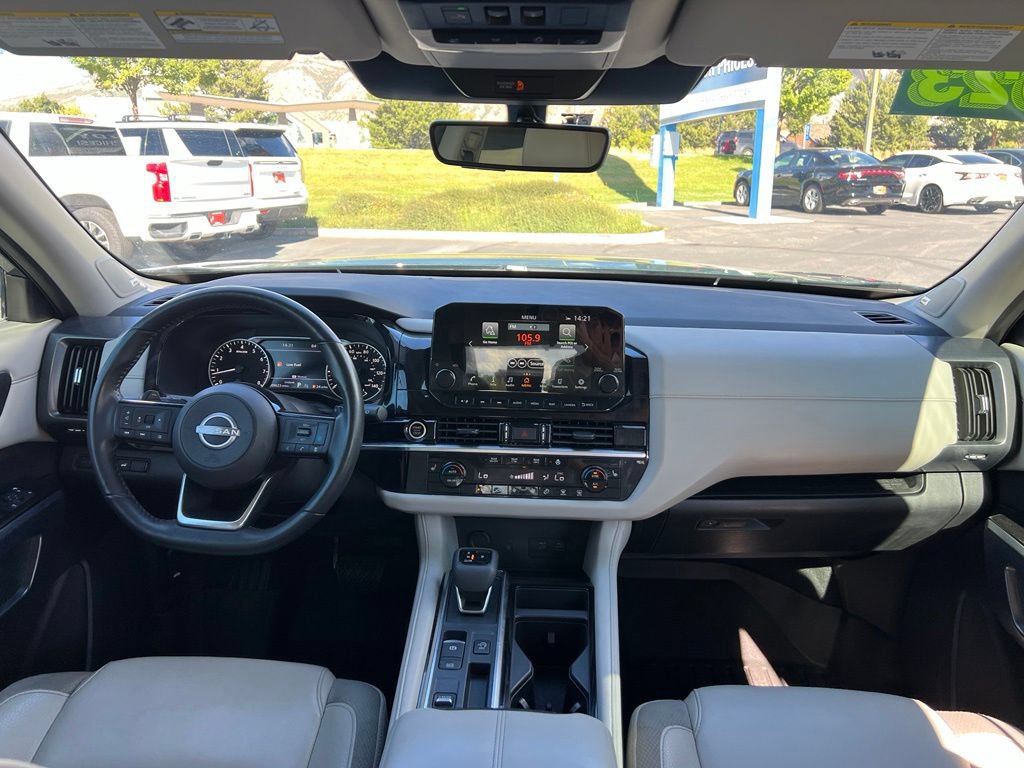 Used 2023 Nissan Pathfinder SL w/ SL Premium Package FWD image 22