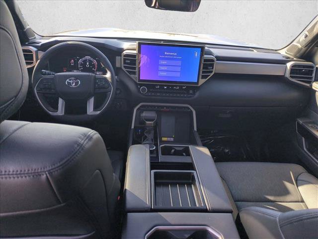 Used 2025 Toyota Tundra Limited AWD/4WD image 18