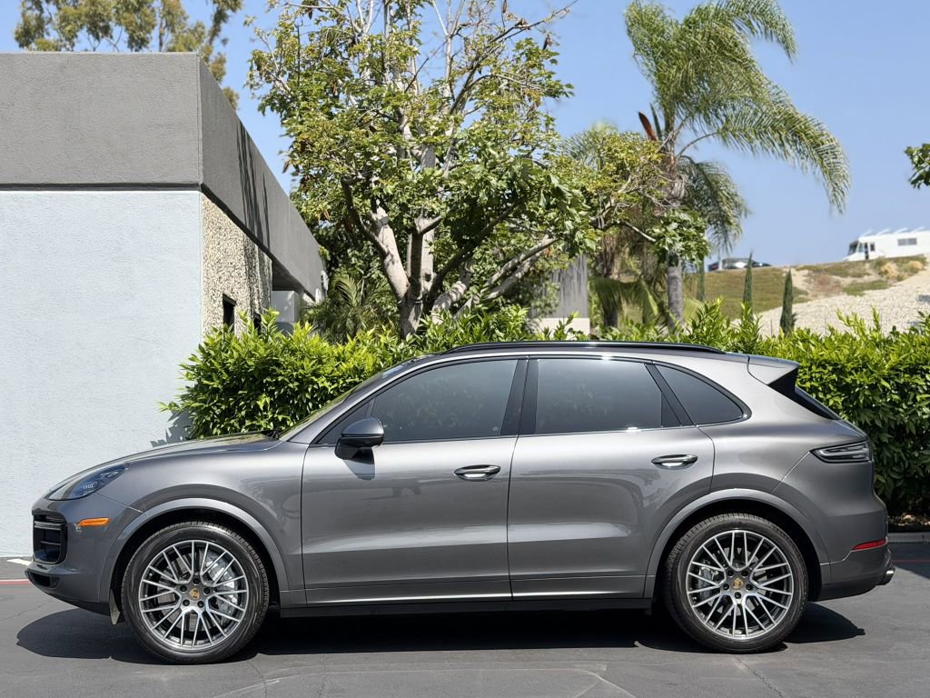 Used 2021 Porsche Cayenne Turbo AWD/4WD image 9