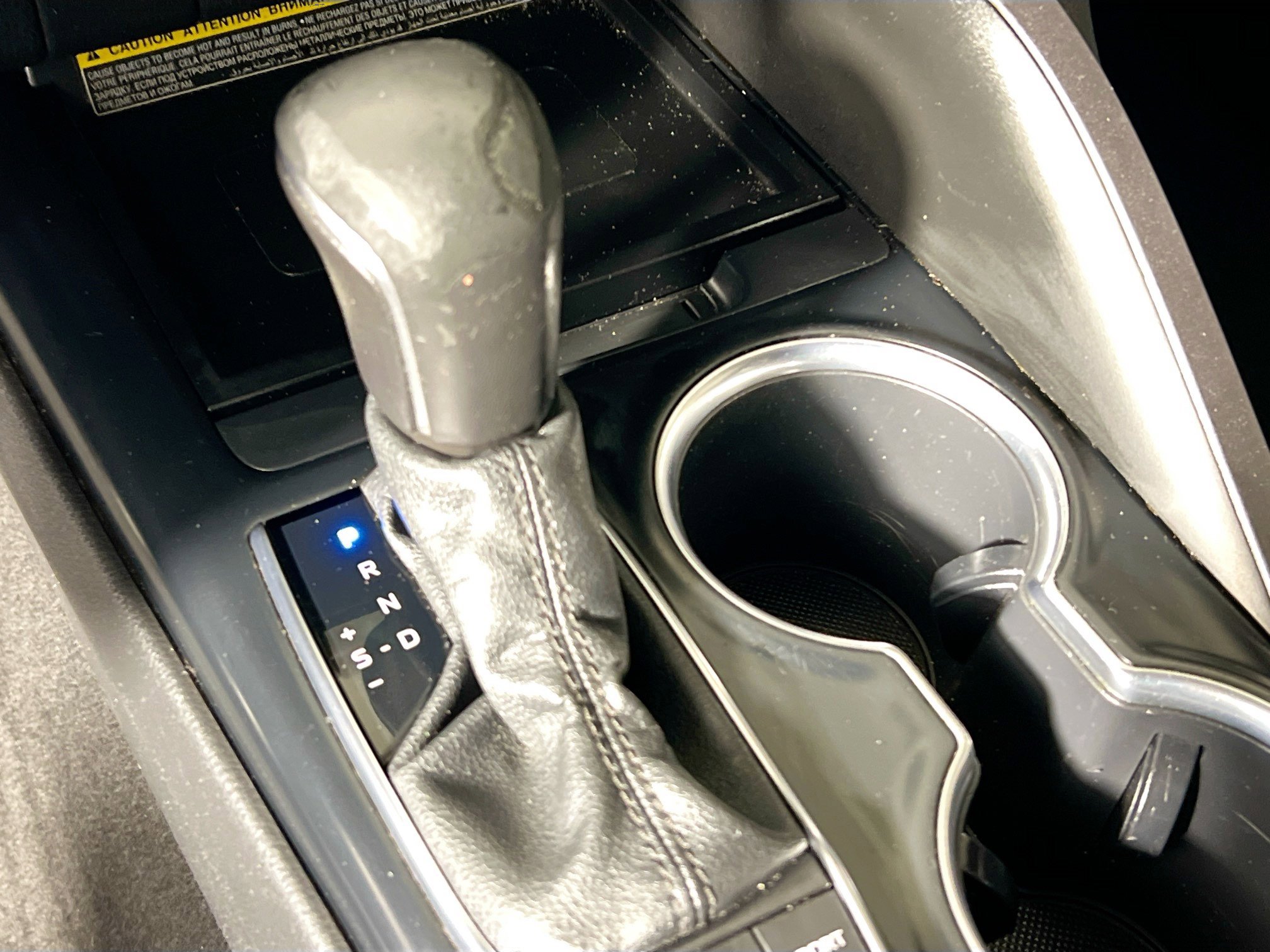 Used 2020 Toyota Camry XSE image 25