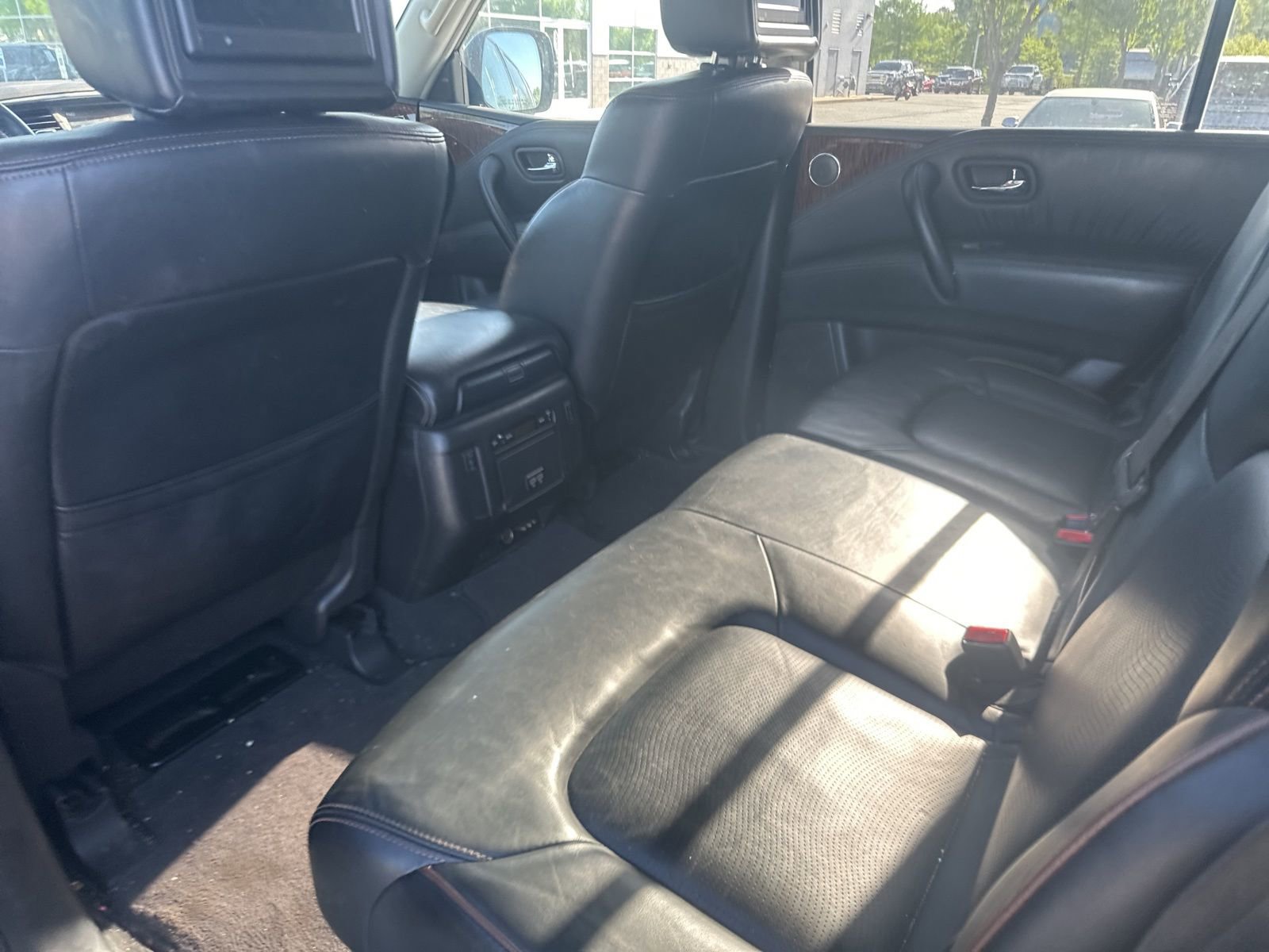 Used 2017 Nissan Armada Platinum w/ Interior Lighting Package AWD/4WD image 12
