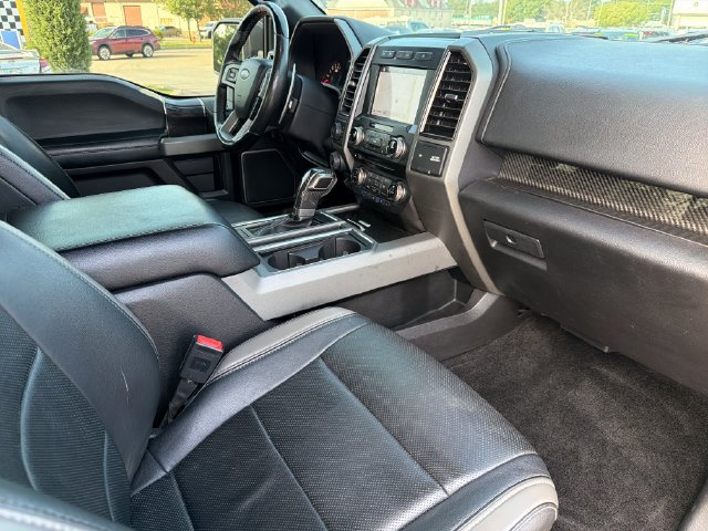 Used 2018 Ford F150 Raptor w/ Equipment Group 802A Luxury AWD/4WD image 25