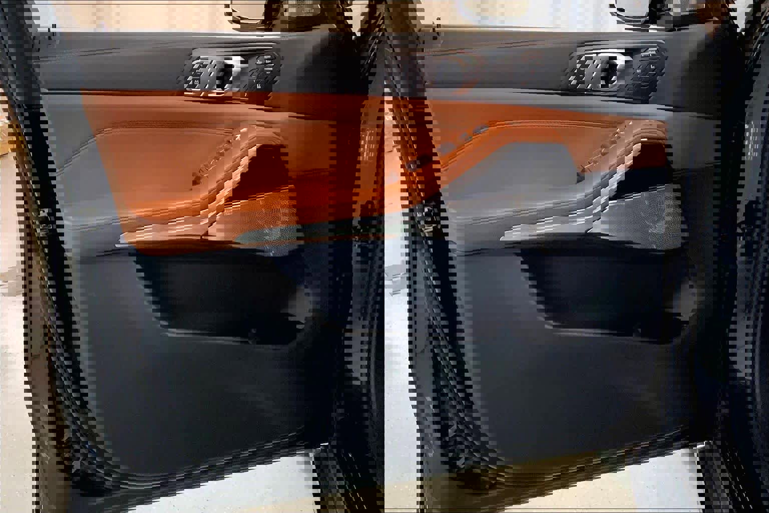 Used 2024 BMW X7 M60i w/ Executive Package image 22