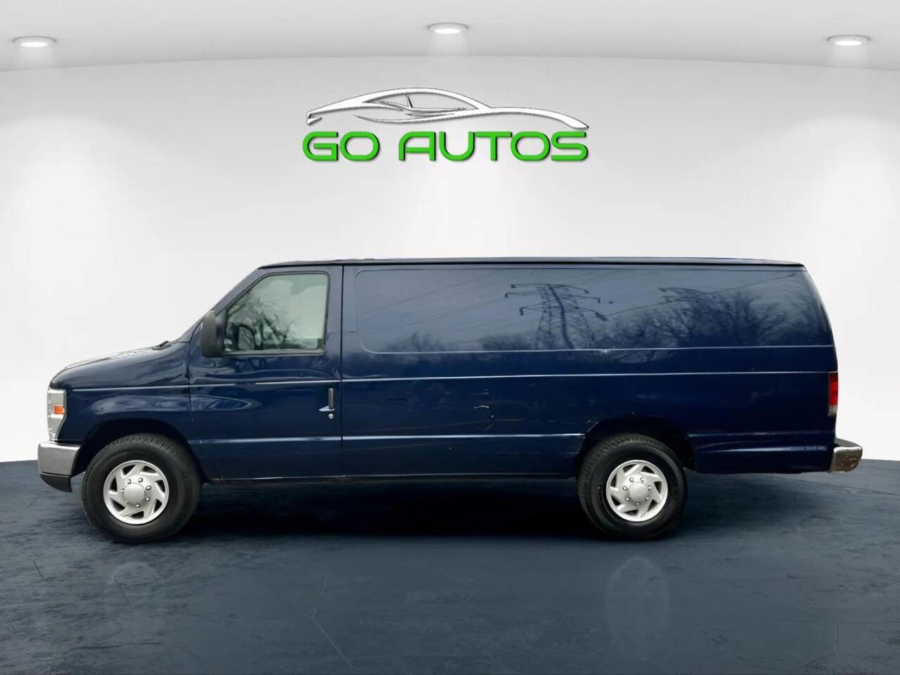 Used 2011 Ford E-250 and Econoline 250 Extended w/ Commercial Cargo Van Pkg image 4