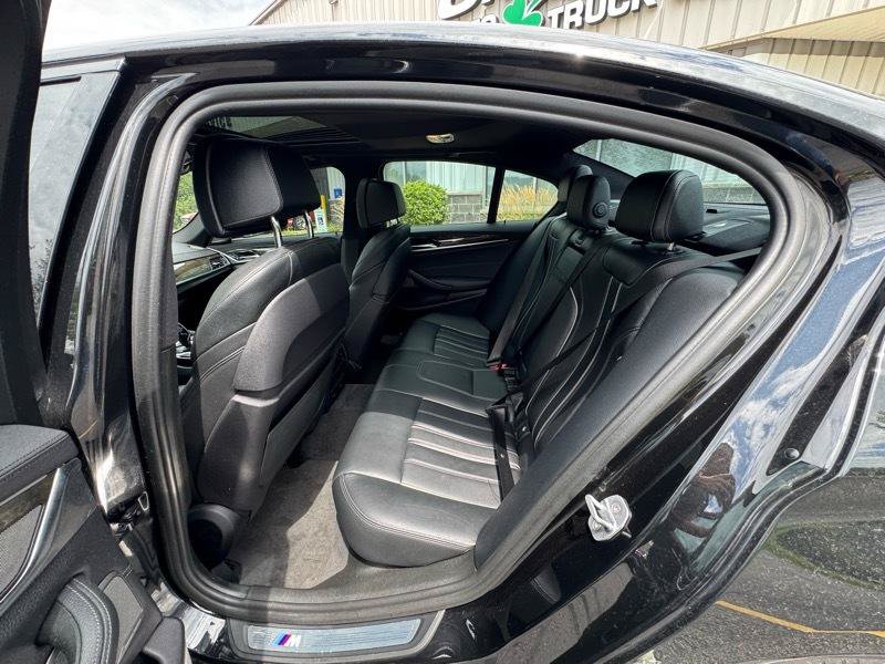 Used 2018 BMW M550i xDrive AWD/4WD image 25